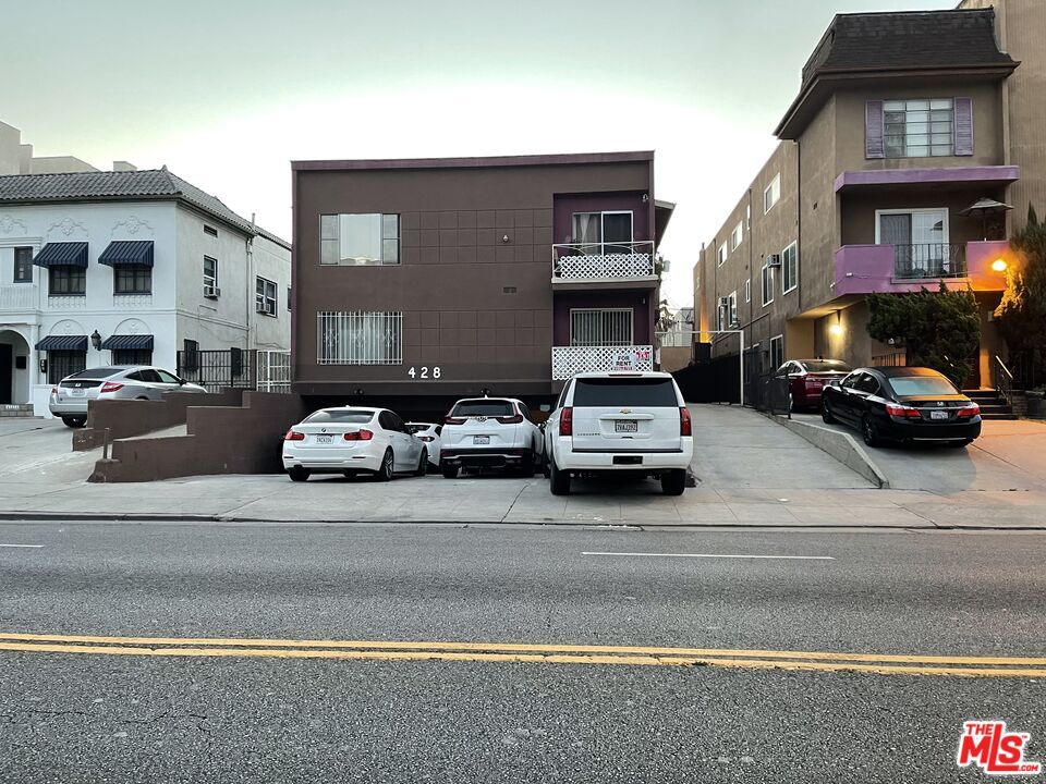 Foto principal - 428 S Wilton Pl