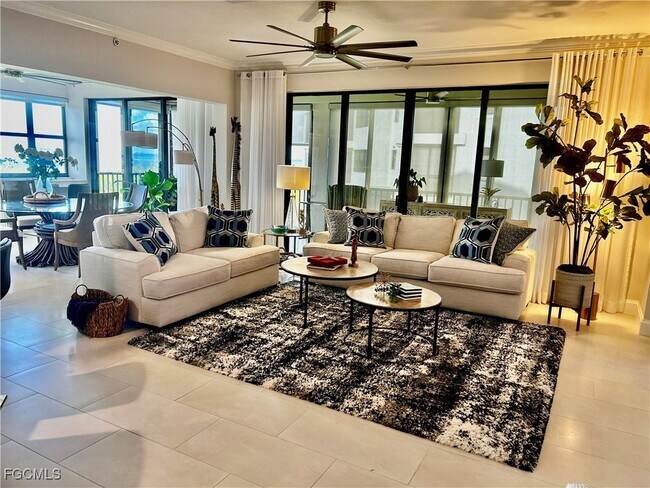 Foto del edificio - 11640 Court of Palms