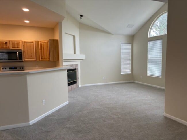 Foto del edificio - Meadow Hills Village V, 2nd floor