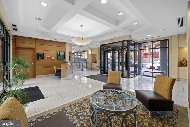 Foto del edificio - 7923 Eastern Ave NW