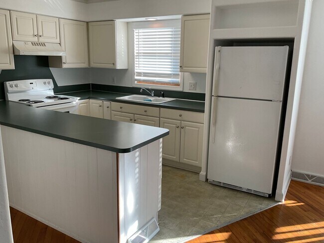 Building Photo - Home For Rent with Carport