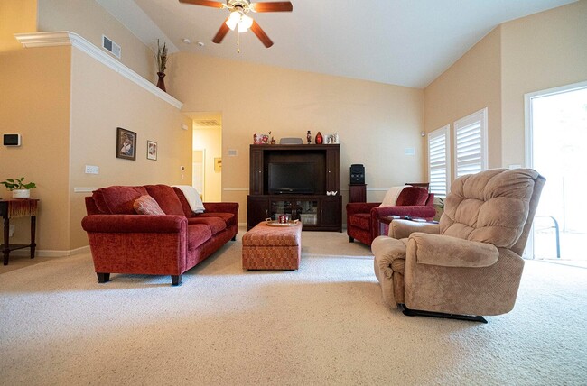 Building Photo - 3340 W Sady Ct