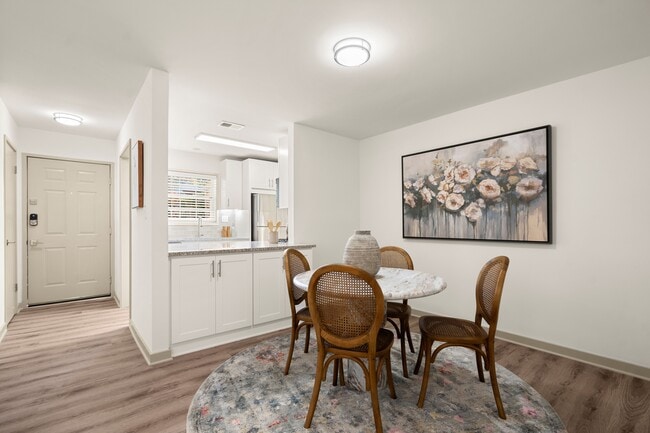 Building Photo - Cortland Woodlands