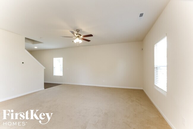 Foto del edificio - 9537 Weikert Rd