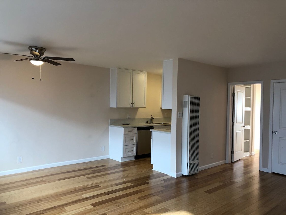 Foto principal - 12592 Washington Pl