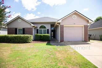 Building Photo - 202 Plum Ct