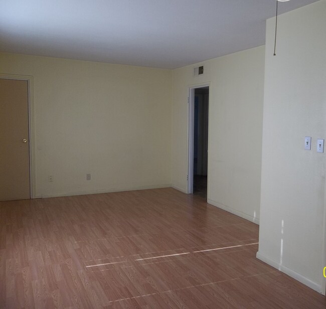 300 Griffiths St, Bakersfield, CA 93309 House Rental in Bakersfield