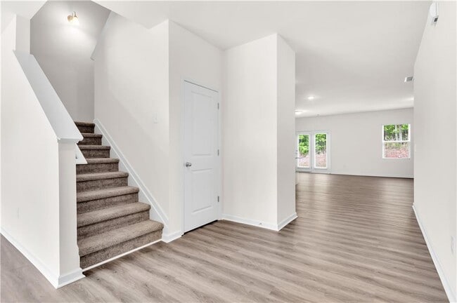 Building Photo - 4715 Bluffton Ct