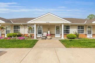 Building Photo - Spring Hill Villas