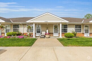 Building Photo - Spring Hill Villas