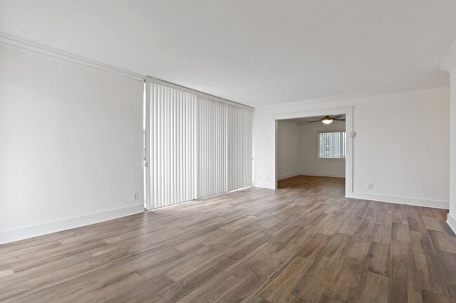 Foto del edificio - 1319 Berkeley St