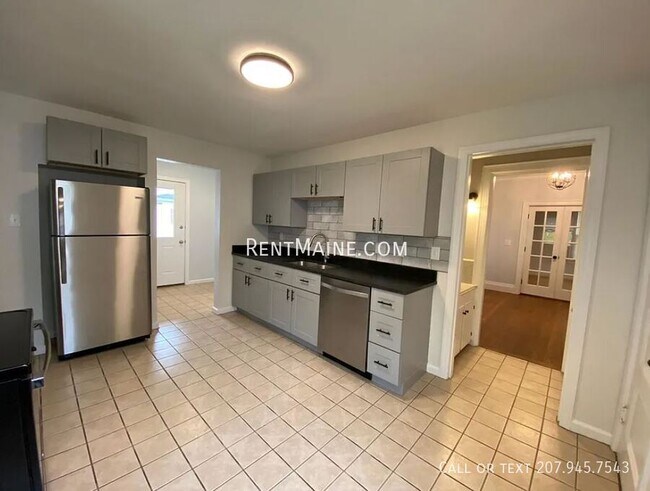 Building Photo - 189 Forest Ave