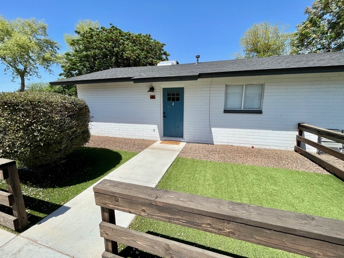 Primary Photo - 221 N Elm St #A, Gilbert - 2 Bed 1 Bath in...