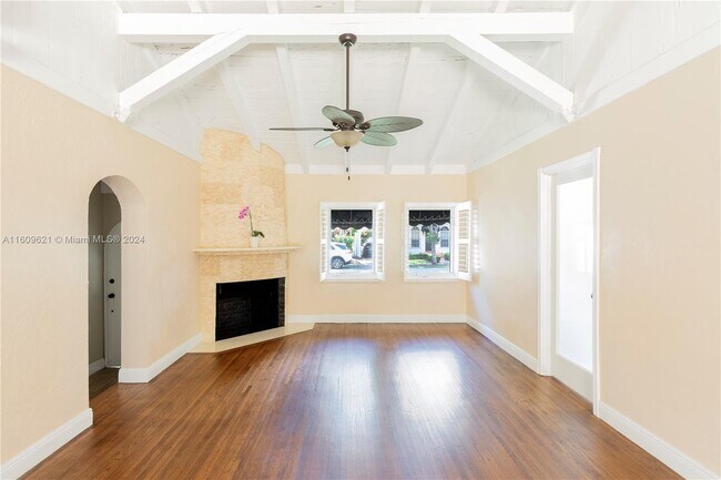 Foto del edificio - 1260 Milan Ave