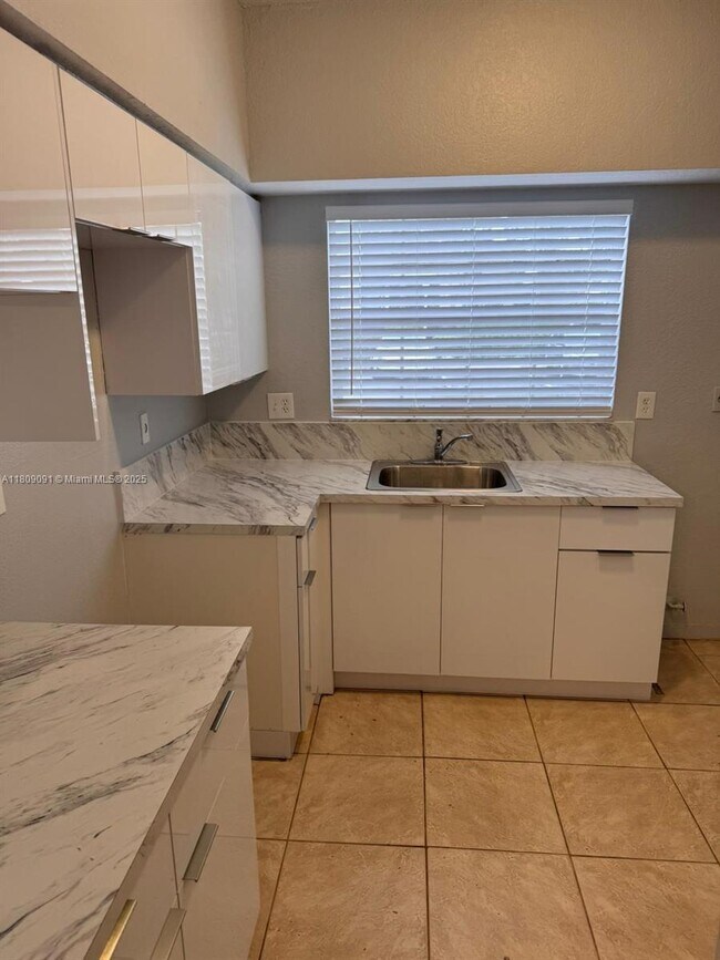 Foto del edificio - 2061 NW 96th Terrace