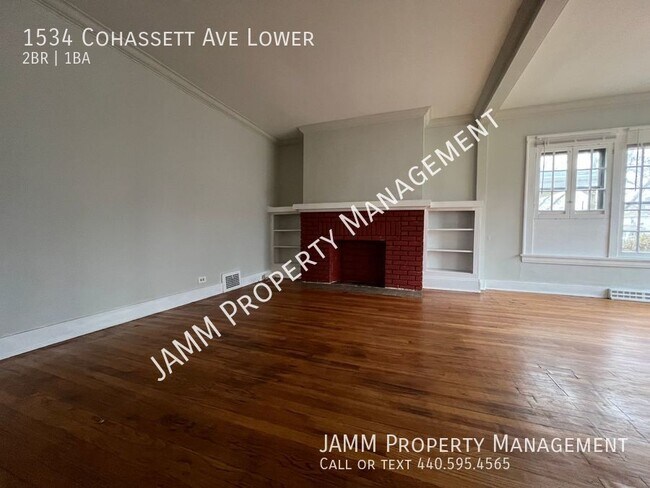 Foto del edificio - Beautiful 2-Bedroom Duplex unit in desirab...