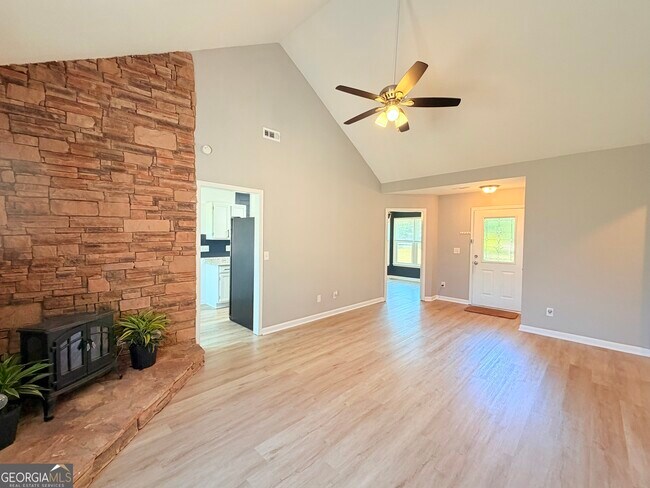 Foto del edificio - 542 Bar J Rd