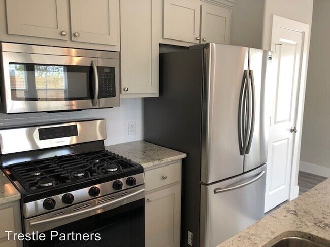 Foto del edificio - 4 br, 4 bath House - 1121 Bernard #101