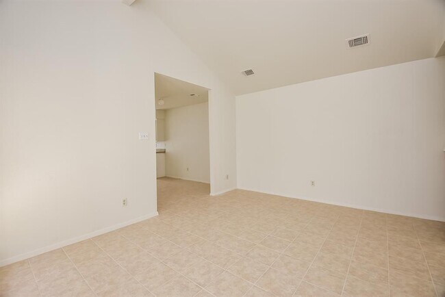 Building Photo - 11934 High Star Dr