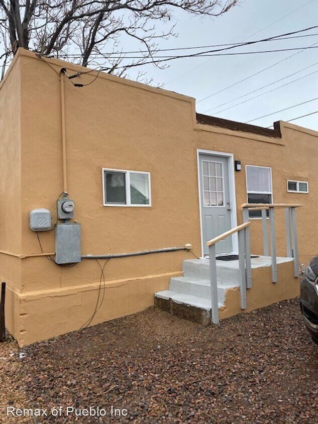Primary Photo - 1 br, 1 bath House - 1017 1/2 BOX ELDER 4530
