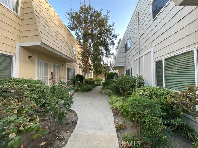 Building Photo - 1434 Highland Ave