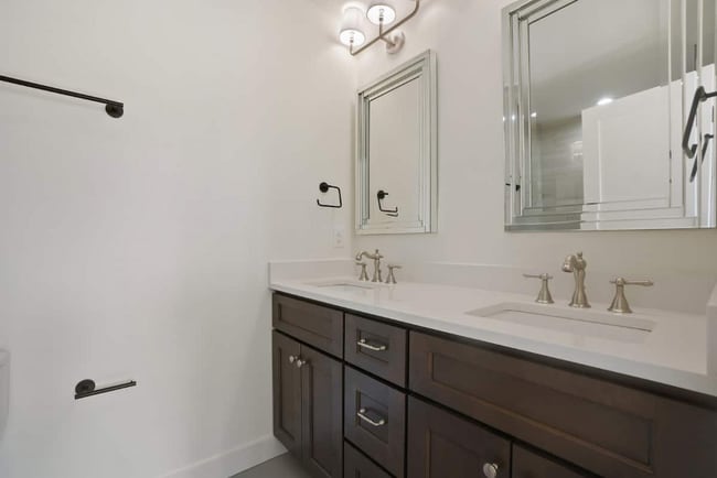 Photo - 243 Missouri Ave NW House