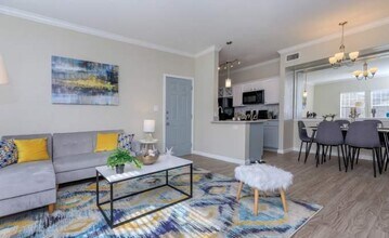 Building Photo - 15116 Mesa Dr