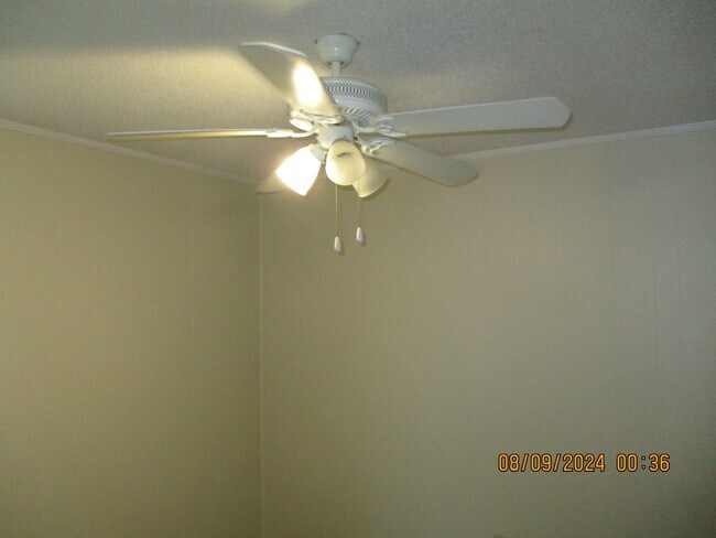 Foto del edificio - 406 Station Crossing Dr