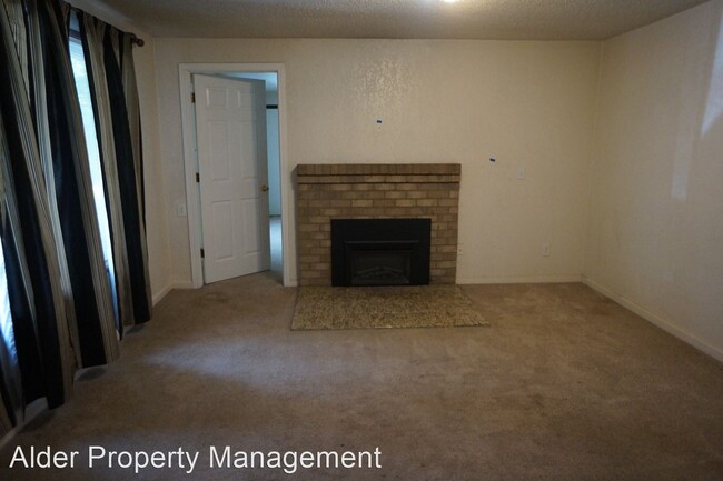 Building Photo - 4 br, 2 bath House - 17265 SE Oatfield Road