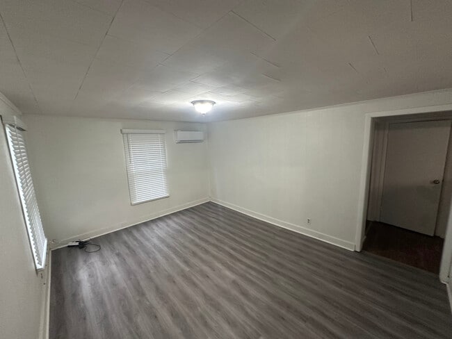 Building Photo - 1628 Brasfield St