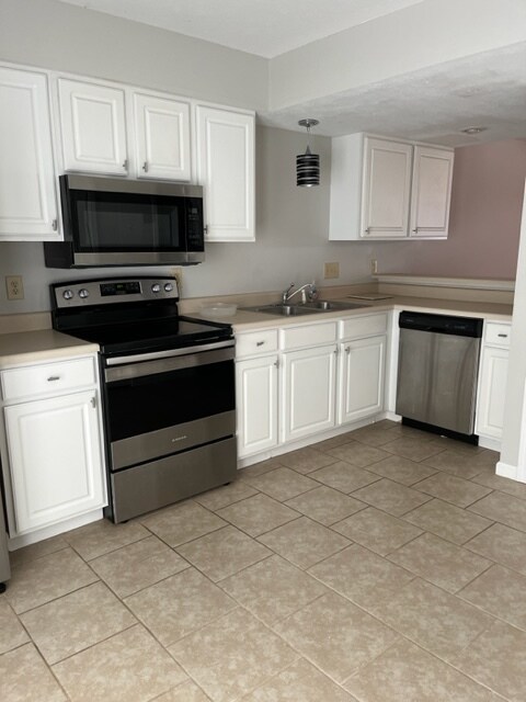 Building Photo - 797 E Sherwood Hills Dr