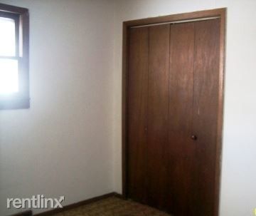 Foto del edificio - 2 br, 1 bath  - 1432 W State St