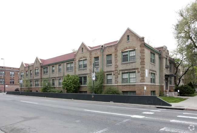 Building Photo - The Ambassador