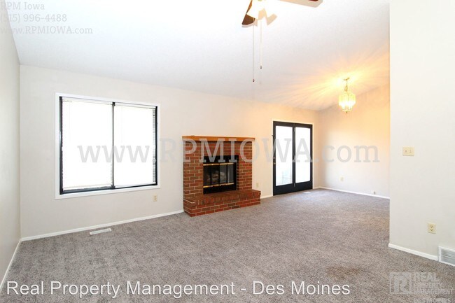 Foto del edificio - 3 br, 2.5 bath House - 9009 Aurora Avenue