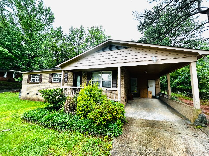 Primary Photo - 1013 Double Oak Rd