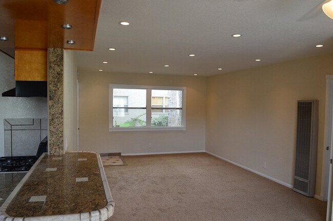 Foto del edificio - 5834 Bowcroft St