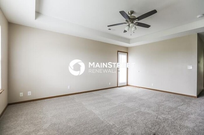 Building Photo - 3 Bedroom Pet-Friendly Home in Pleasant Hi...