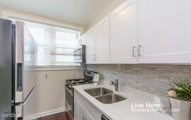 Building Photo - 1 br, 1 bath Apartment - 1232 W Jarvis Ave