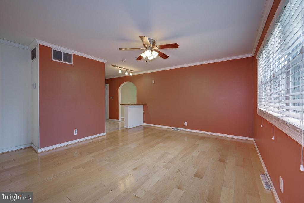 Foto principal - 416 Holmes Dr