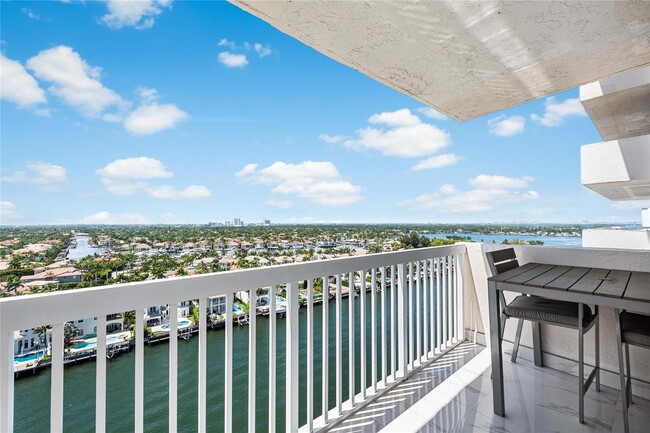Building Photo - 1500 S Ocean Dr