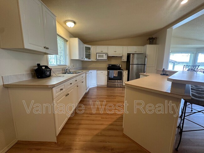 Photo du bâtiment - 9481 Winchester Rd