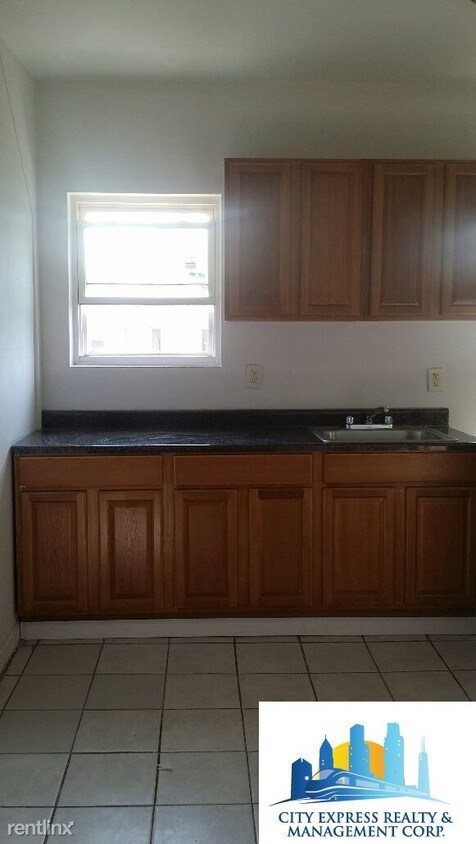 3 br, 1 bath - 258 Bradford St - 3 br, 1 bath  - 258 Bradford St