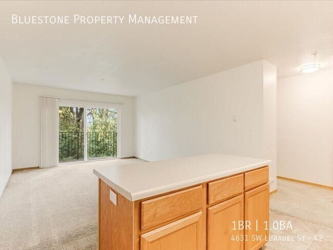 Foto del edificio - 4631 SW Luradel St