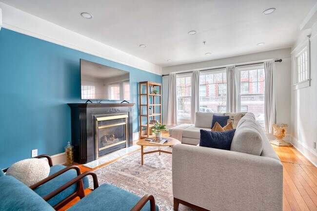 Foto del edificio - 18 NW 22nd Pl