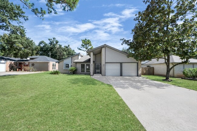 Building Photo - 23002 Grand Rapids Ln