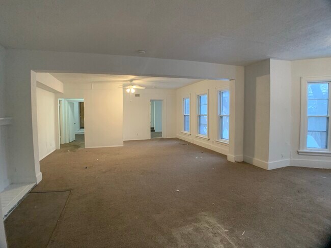 Foto del edificio - 3118 Cottage Grove Ave