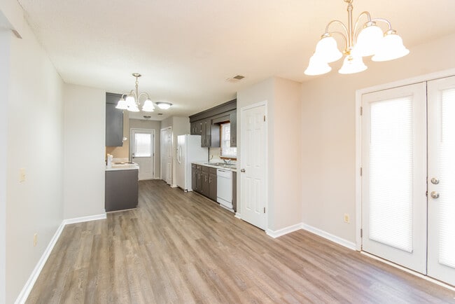 Building Photo - 10 Market Hall Ct