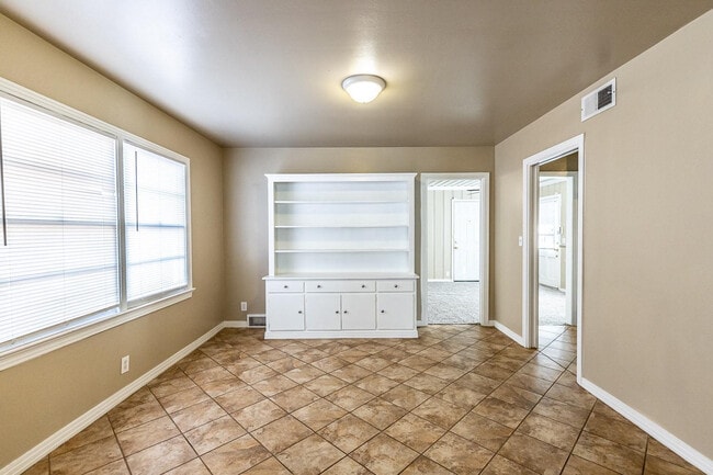 Building Photo - 3708 27th St