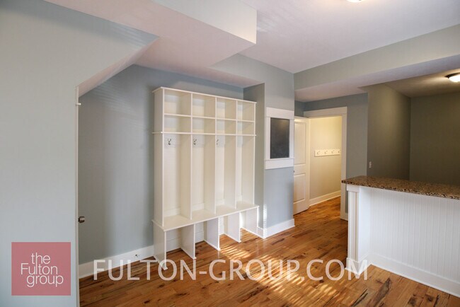 Building Photo - 745 Veto St NW