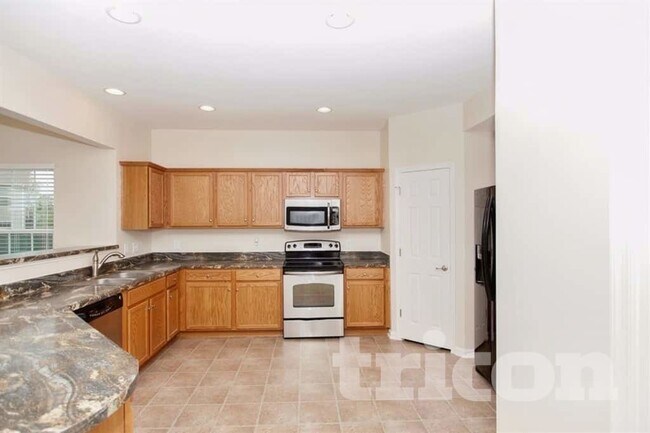 Foto del edificio - 2037 Silverton Cir